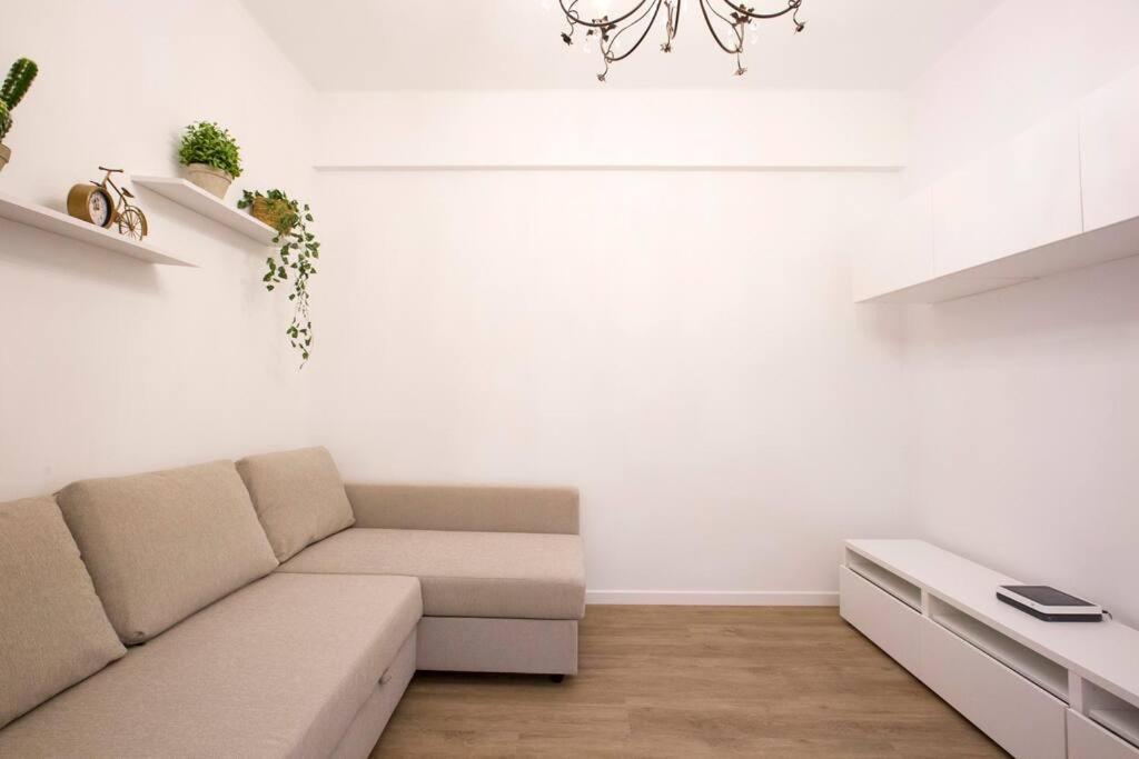 Alhondiga Flat By Next Stop Bilbao Exterior photo